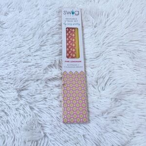 Swig Life NWT Pink Lemonade Reusable Straw Set include 6 straws 1 cleaning brush